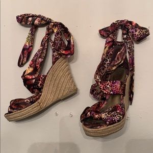 Brand new tie around ankle wedges